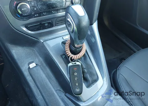 2014 Ford Focus Titanium from USA, damaged, VIN 1FADP3N27EL307816